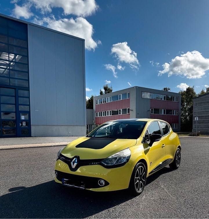 Gelb Gebraucht 2013 Renault Clio IV Kleinwagen | 7.999 € - Bild 1/4