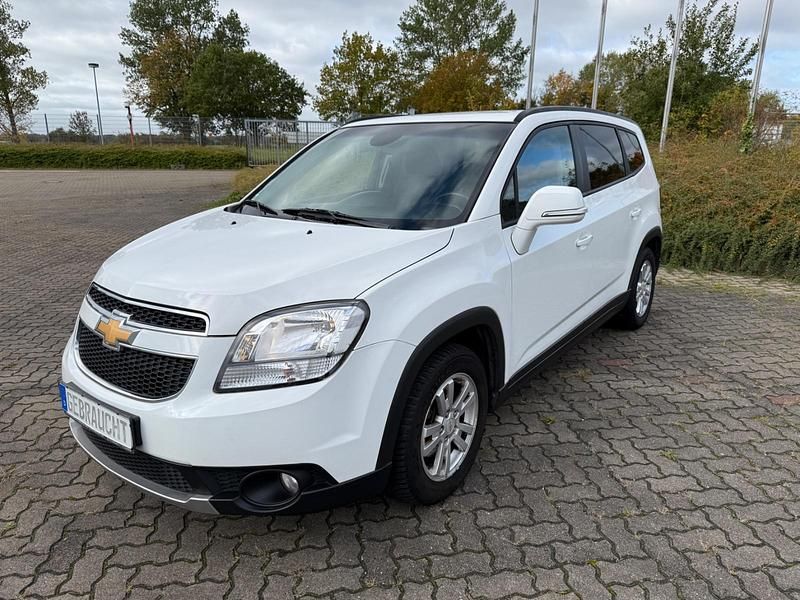 Gebraucht Chevrolet Orlando 141 PS (103 kW) 2013 Weiß Van / Kleinbus