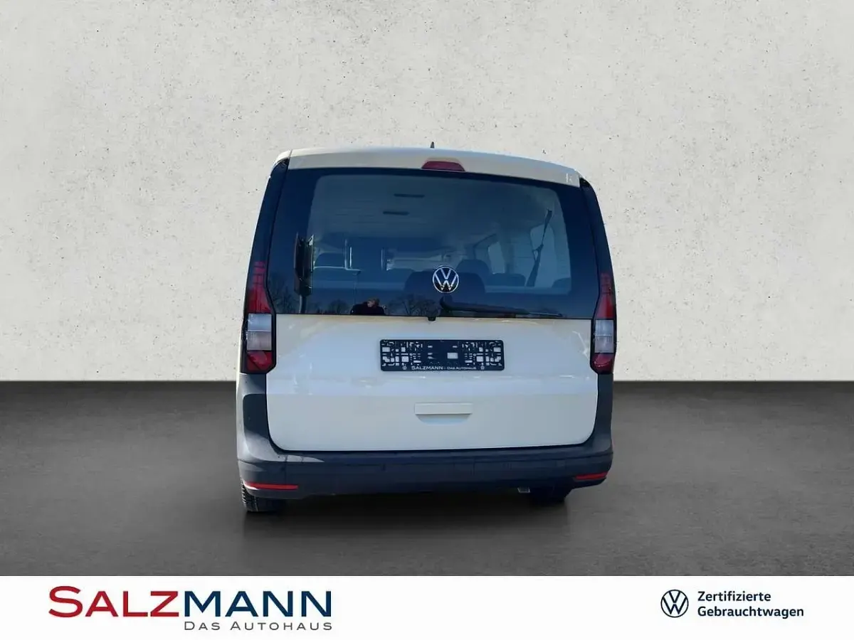 Neu VW Caddy 122 PS (89 kW) 2026 Hellelfenbein r1015 Van / Kleinbus