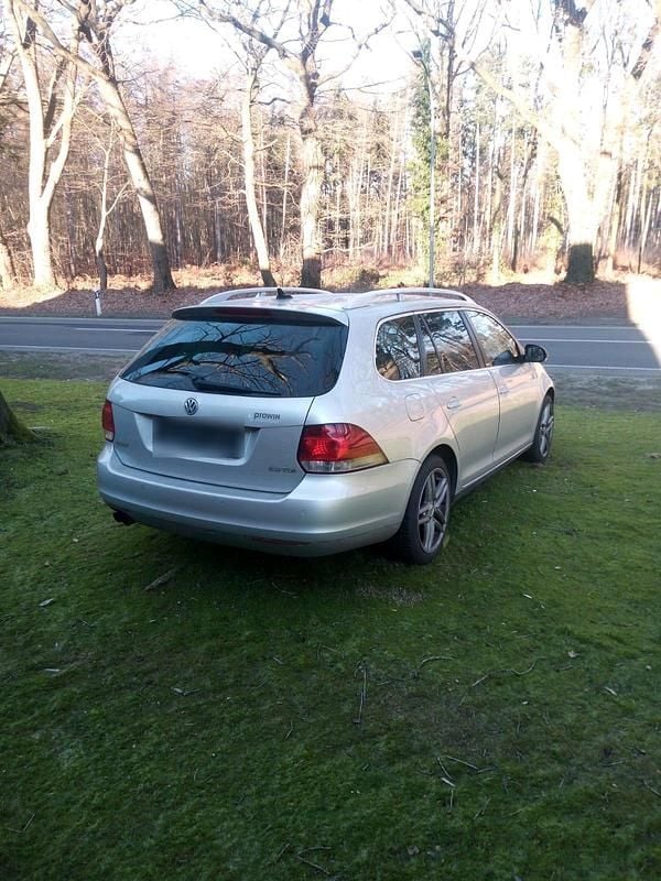 Gebraucht VW Golf VII 140 PS (102 kW) 2012 Silber Kombi