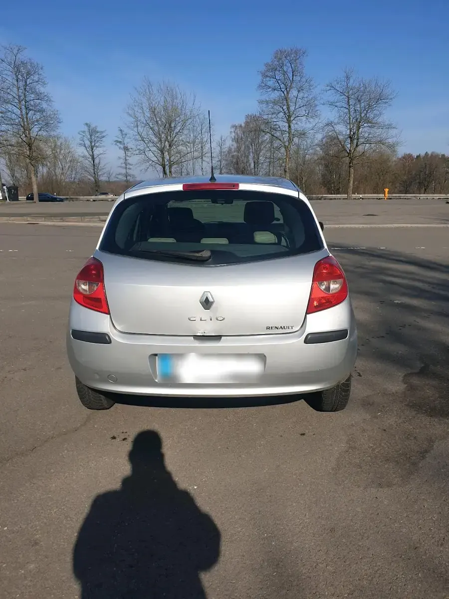 Gebraucht Renault Clio III 75 PS (55 kW) 2006 Grau Kleinwagen
