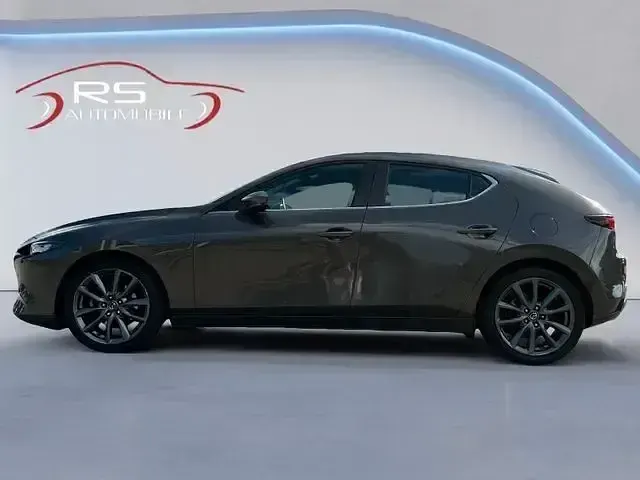Gebraucht Mazda 3 116 PS (85 kW) 2019 Braun Limousine