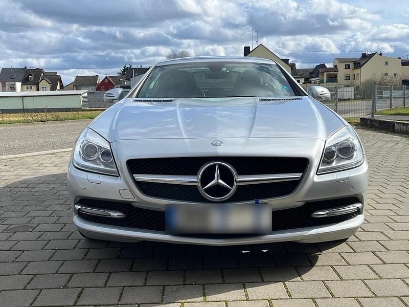 Gebraucht Mercedes SLK200 184 PS (135 kW) 2011 Silber Cabrio