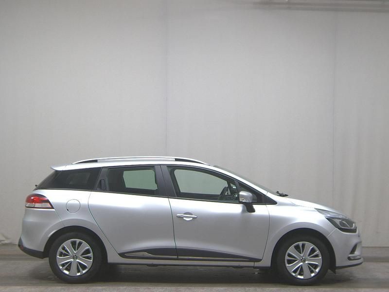 Grau Gebraucht 2018 Renault Clio IV Limousine | 8.980 € (Guter Preis) - Bild 1/4