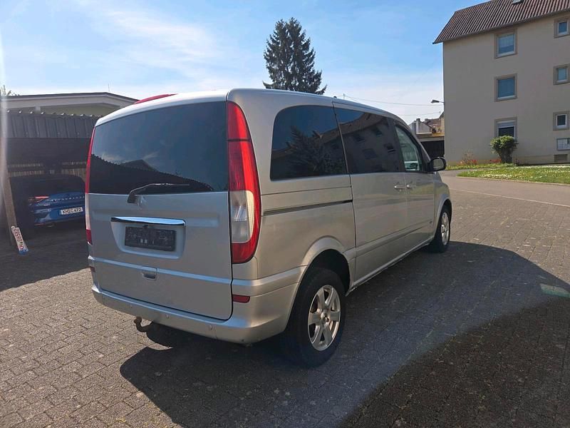 Gebraucht Mercedes Viano 150 PS (110 kW) 2006 Silber Van / Kleinbus