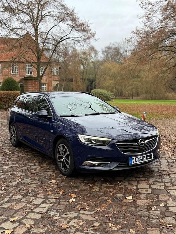 Blau Gebraucht 2017 Opel Insignia Innovation Kombi | 6.800 € (Fairer Preis) - Bild 1/4
