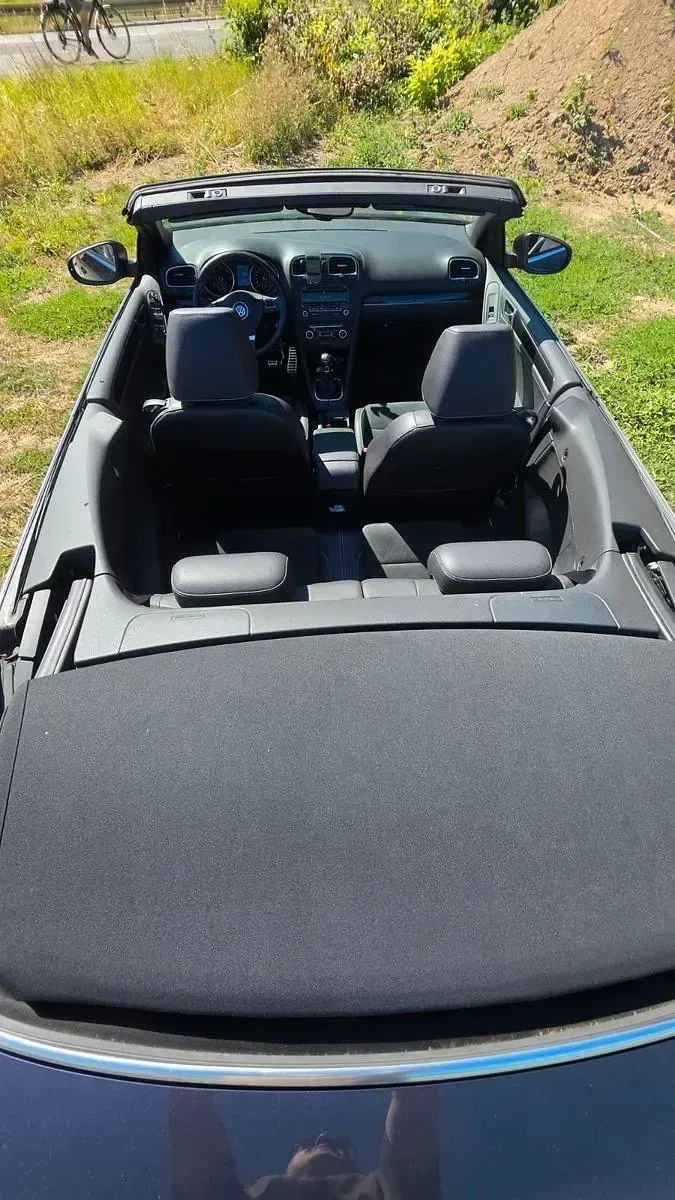 Gebraucht VW Golf Cabriolet 105 PS (77 kW) 2012 Violett Cabrio