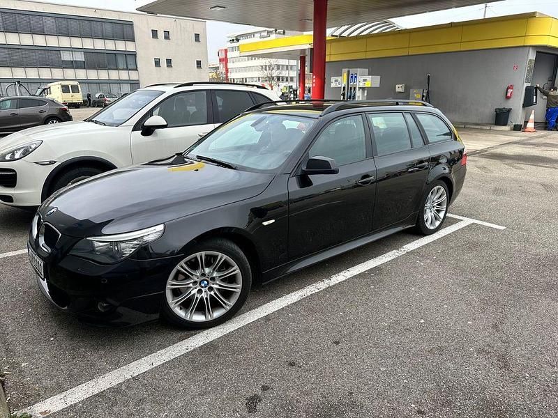 Schwarz Gebraucht 2010 BMW 520 Sport Line Kombi | 4.700 € (Superpreis) - Bild 1/3