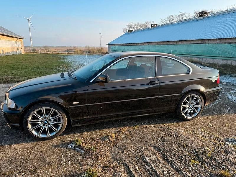 Gebraucht BMW 330 Sport Line 231 PS (169 kW) 2002 Schwarz Coupé