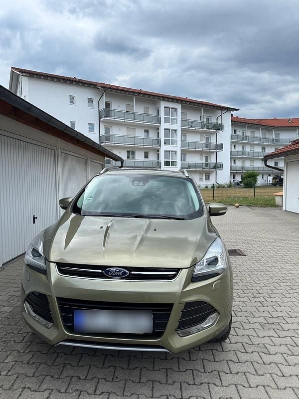Gebraucht Ford Kuga 180 PS (132 kW) 2014 Grün SUV