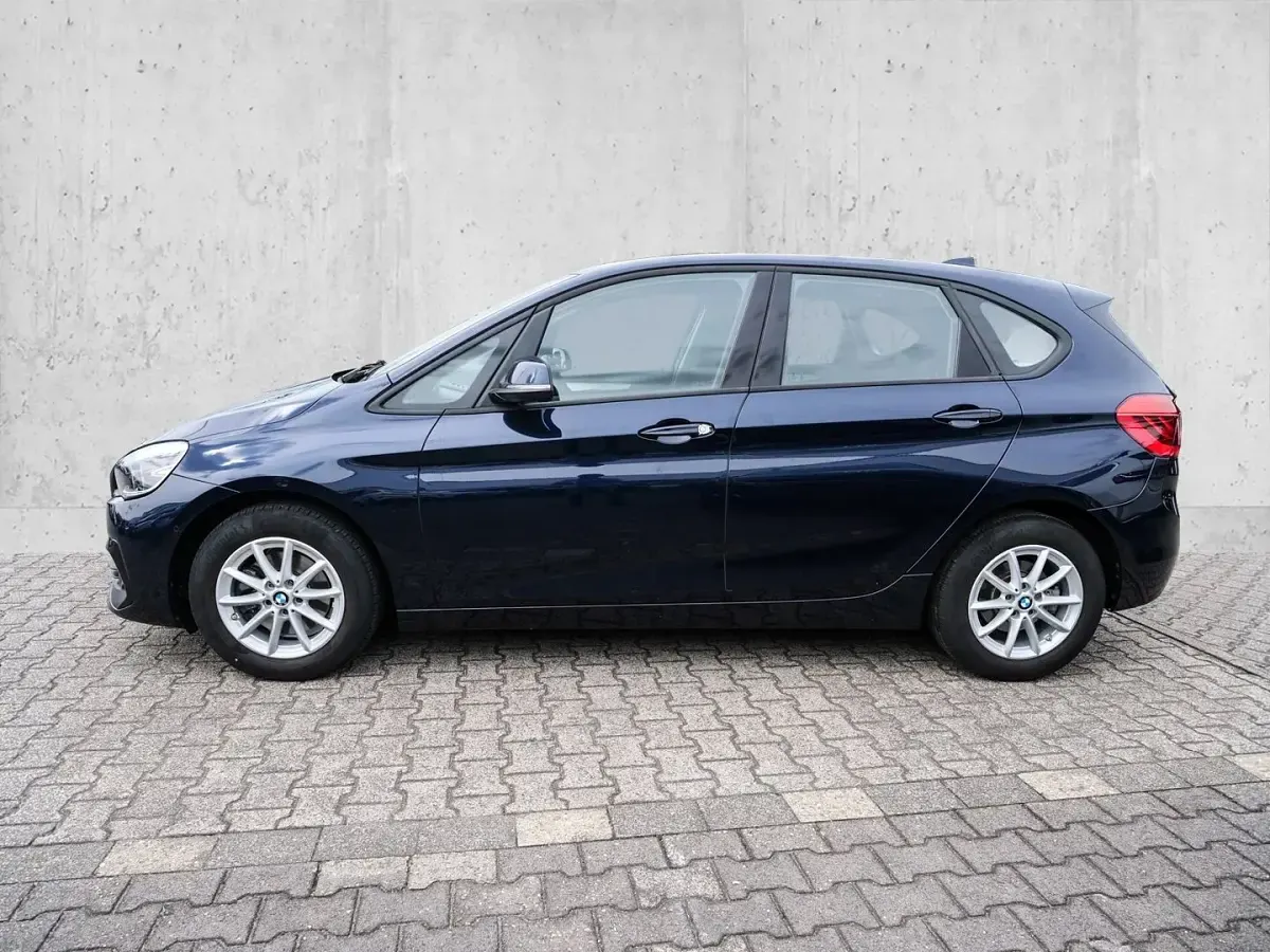 Gebraucht BMW 220 Advantage 192 PS (141 kW) 2018 Blau Van / Kleinbus