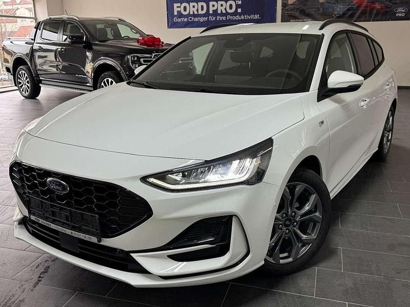 Gebraucht Ford Focus ST-Line 125 PS (91 kW) 2025 Frostweiß Kombi