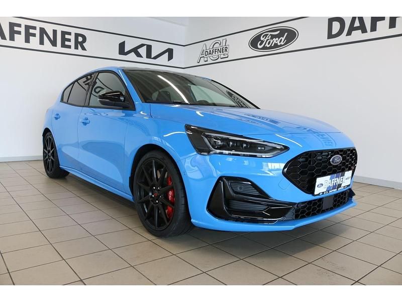 Blau Neu 2025 Ford Focus ST Limousine | 40.980 € (Etwas zu teuer) - Bild 1/4