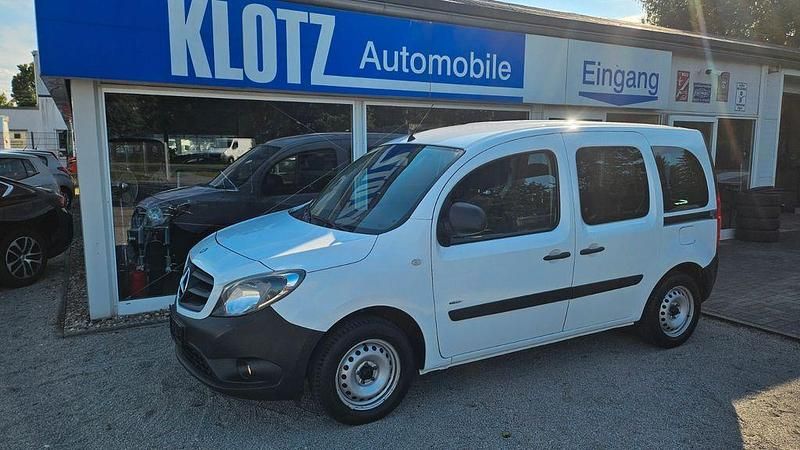 Gebraucht Mercedes Citan 112 114 PS (83 kW) 2016 Arktikweiss Kombi