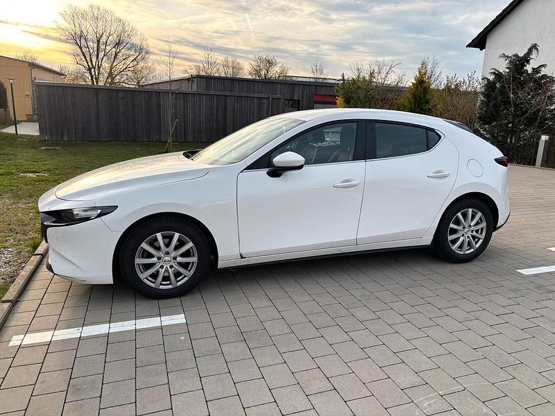 Gebraucht Mazda 3 Selection 122 PS (89 kW) 2019 Weiß Limousine