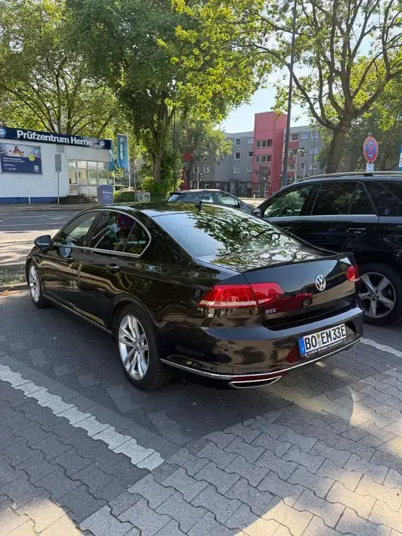 Gebraucht VW Passat Edition 218 PS (160 kW) 2017 Schwarz Limousine