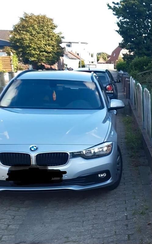 Gebraucht BMW 318 150 PS (110 kW) 2017 Silber Kombi