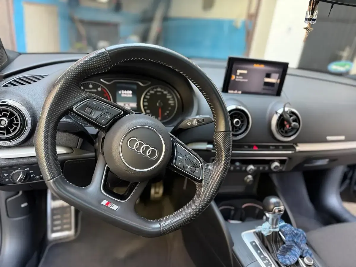 Gebraucht Audi A3 S-Line 150 PS (110 kW) 2019 Schwarz Limousine