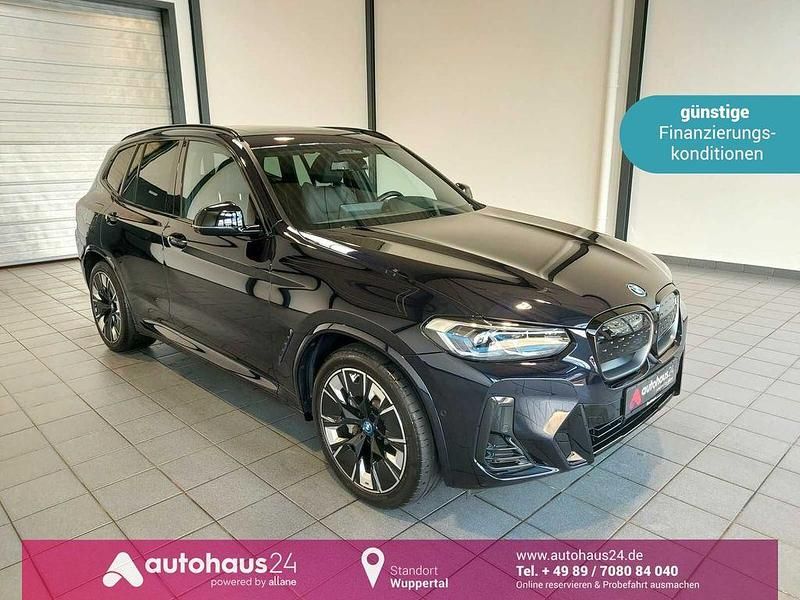 Schwarz Gebraucht 2022 BMW iX3 Impressive SUV | 41.220 € (Guter Preis) - Bild 1/4