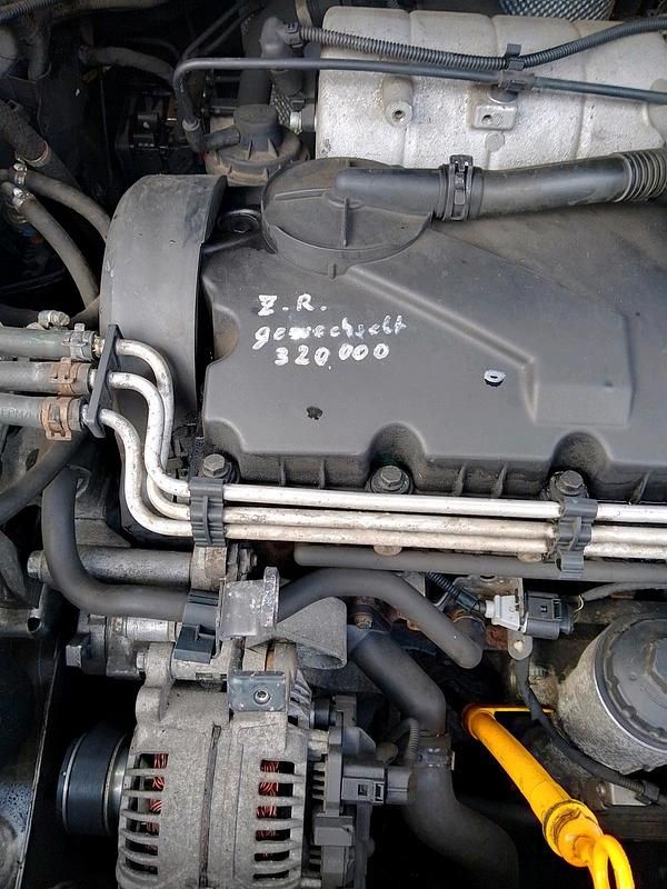 Gebraucht VW Caddy 70 PS (51 kW) 2005 Silber Van / Kleinbus