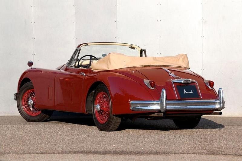 Gebraucht Jaguar XK 190 PS (139 kW) 1958 Rot Cabrio