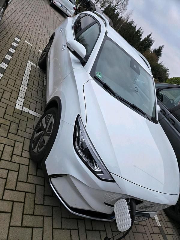 Weiß Gebraucht 2022 MG ZS SUV | 16.999 € (Fairer Preis) - Bild 1/4