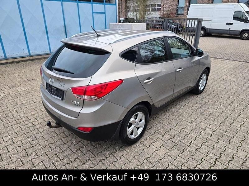 Gebraucht Hyundai ix35 Style 136 PS (100 kW) 2011 Silber SUV