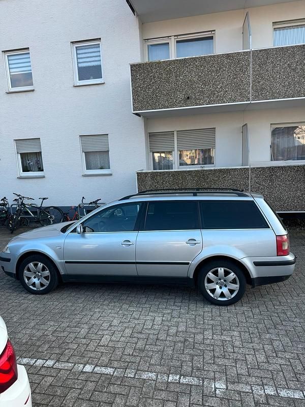 Usata VW Passat 131 CV (96 kW) 2004 Argento Station wagon