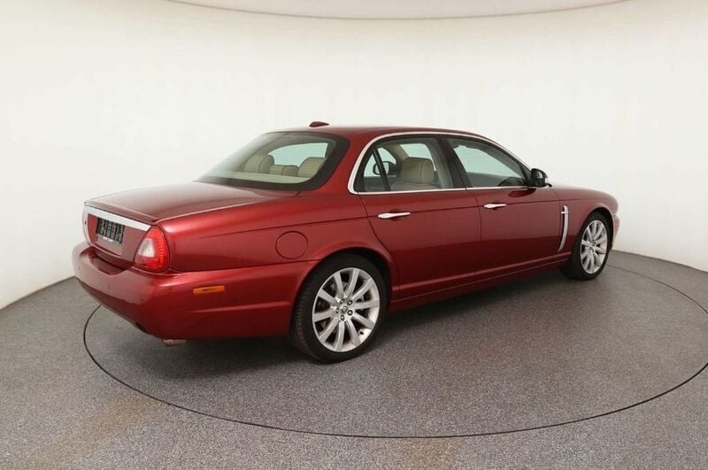 Gebraucht Jaguar XJ6 Executive 207 PS (152 kW) 2007 Rot Limousine