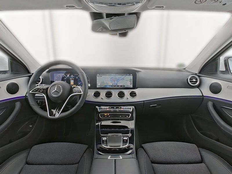 Gebraucht Mercedes E220 Avantgarde 200 PS (147 kW) 2023 Weiß Limousine