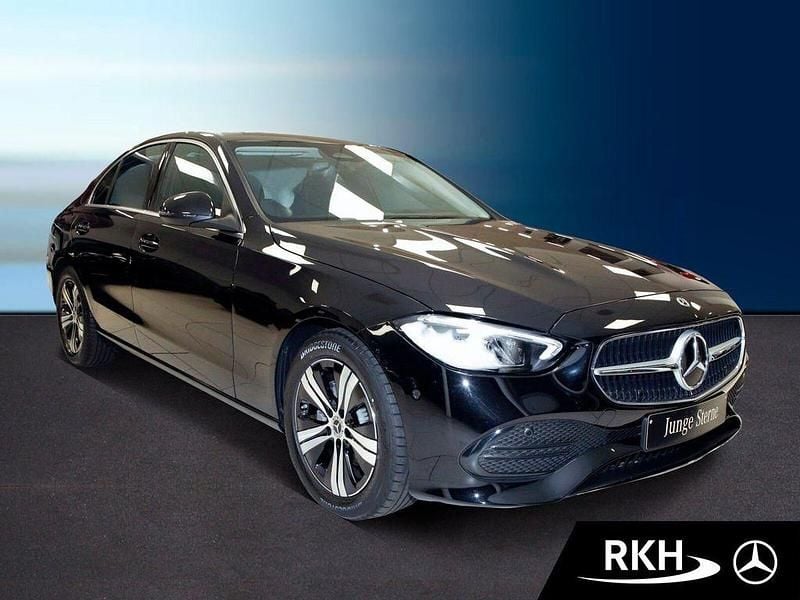 Gebraucht Mercedes C180 Avantgarde 170 PS (125 kW) 2025 Schwarz Limousine