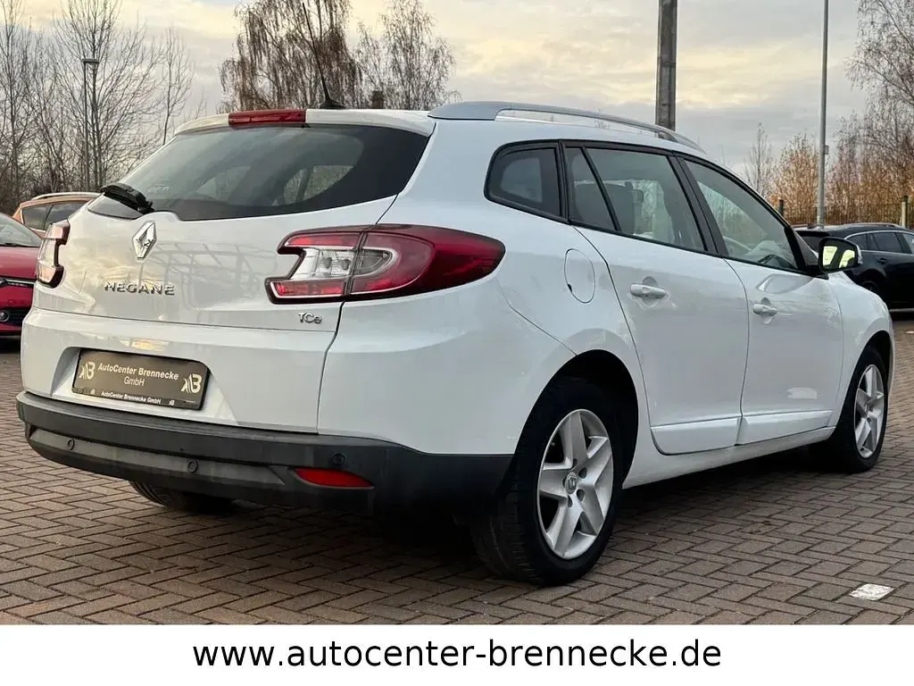 Używany Renault Mégane 116 KM (85 kW) 2016 Biały Sedan/Limuzyna