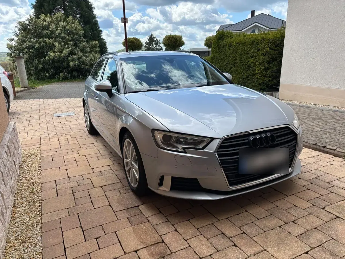 Gebraucht Audi A3 150 PS (110 kW) 2017 Silber Limousine