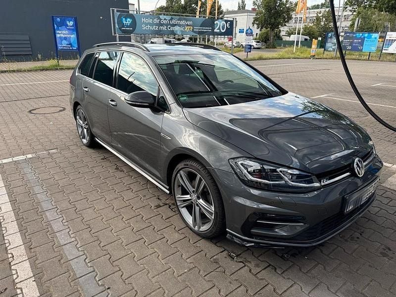 Grau Gebraucht 2020 VW Golf VII R-line Kombi | 20.800 € (Fairer Preis) - Bild 1/4