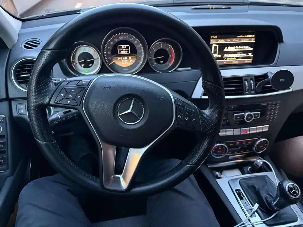 Gebraucht Mercedes C180 Avantgarde 120 PS (88 kW) 2012 Kombi