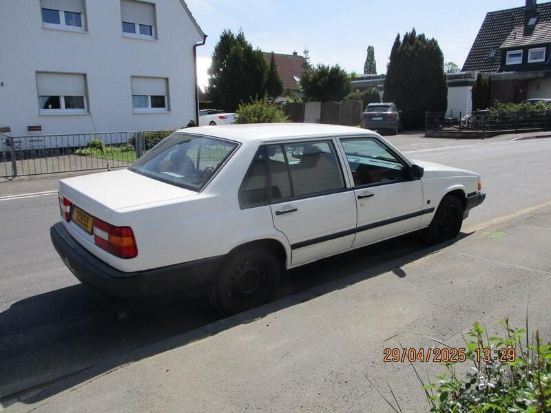 Weiß Gebraucht 1991 Volvo 940 Limousine | 999 € - Bild 1/4