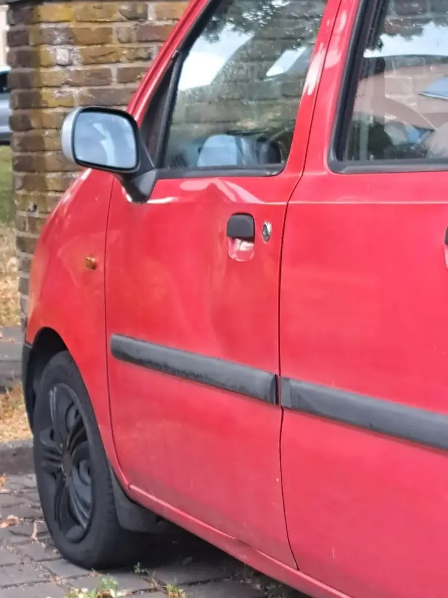 Gebraucht Opel Agila 58 PS (42 kW) 2000 Rot Van / Kleinbus