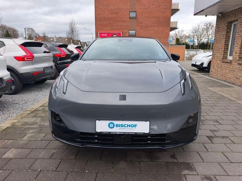 Neu Lynk & Co 02 200 kW (272 PS) 2026 Grau SUV