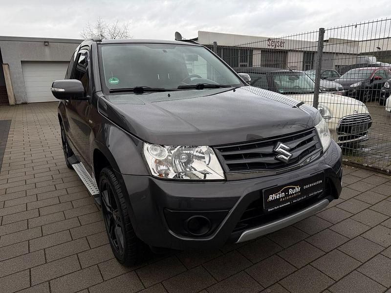 Gebraucht Suzuki Grand Vitara Comfort 129 PS (94 kW) 2013 Grau SUV