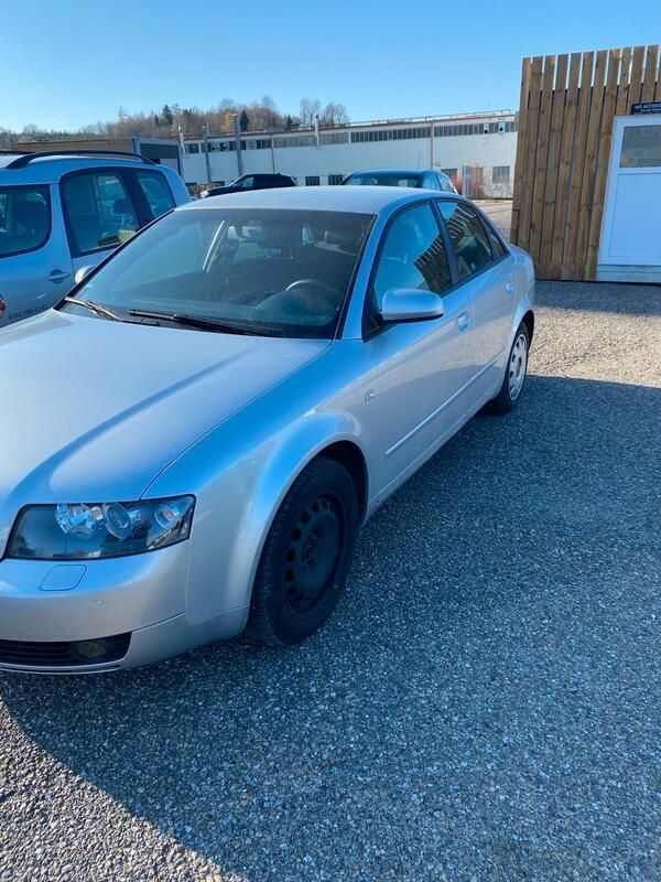 Silber Gebraucht 2004 Audi A4 Limousine | 2.900 € (Guter Preis) - Bild 1/4