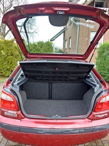 Gebraucht Renault Mégane II Expression 95 PS (69 kW) 2002 Rot metallic Limousine