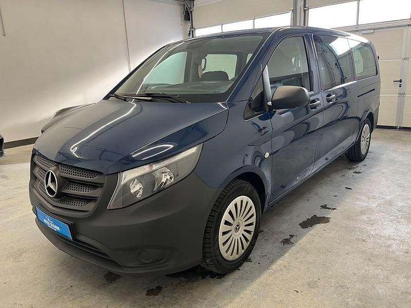 Stahlblau Gebraucht 2022 Mercedes Vito Van / Kleinbus | 26.999 € (Fairer Preis) - Bild 1/4