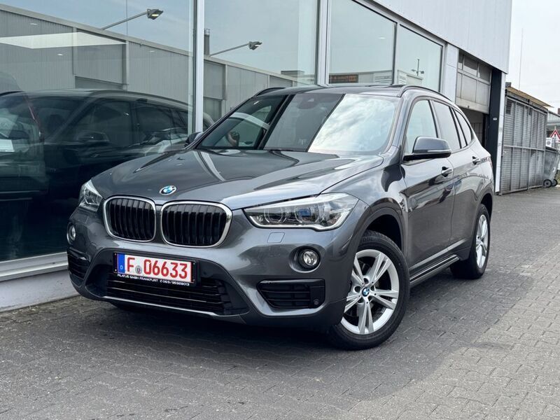 Grau Gebraucht 2018 BMW X1 Sport Line SUV | 21.599 € (Fairer Preis) - Bild 1/4