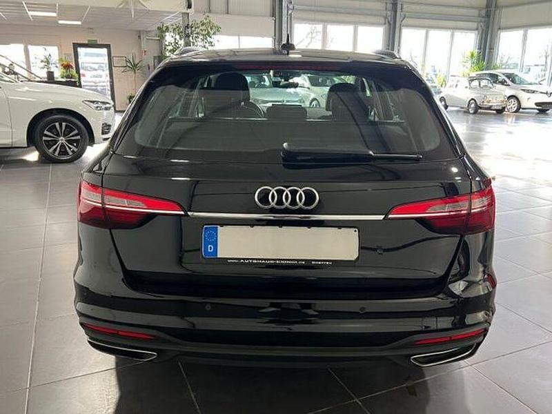 Gebraucht Audi A4 Business 163 PS (119 kW) 2022 Schwarz Kombi