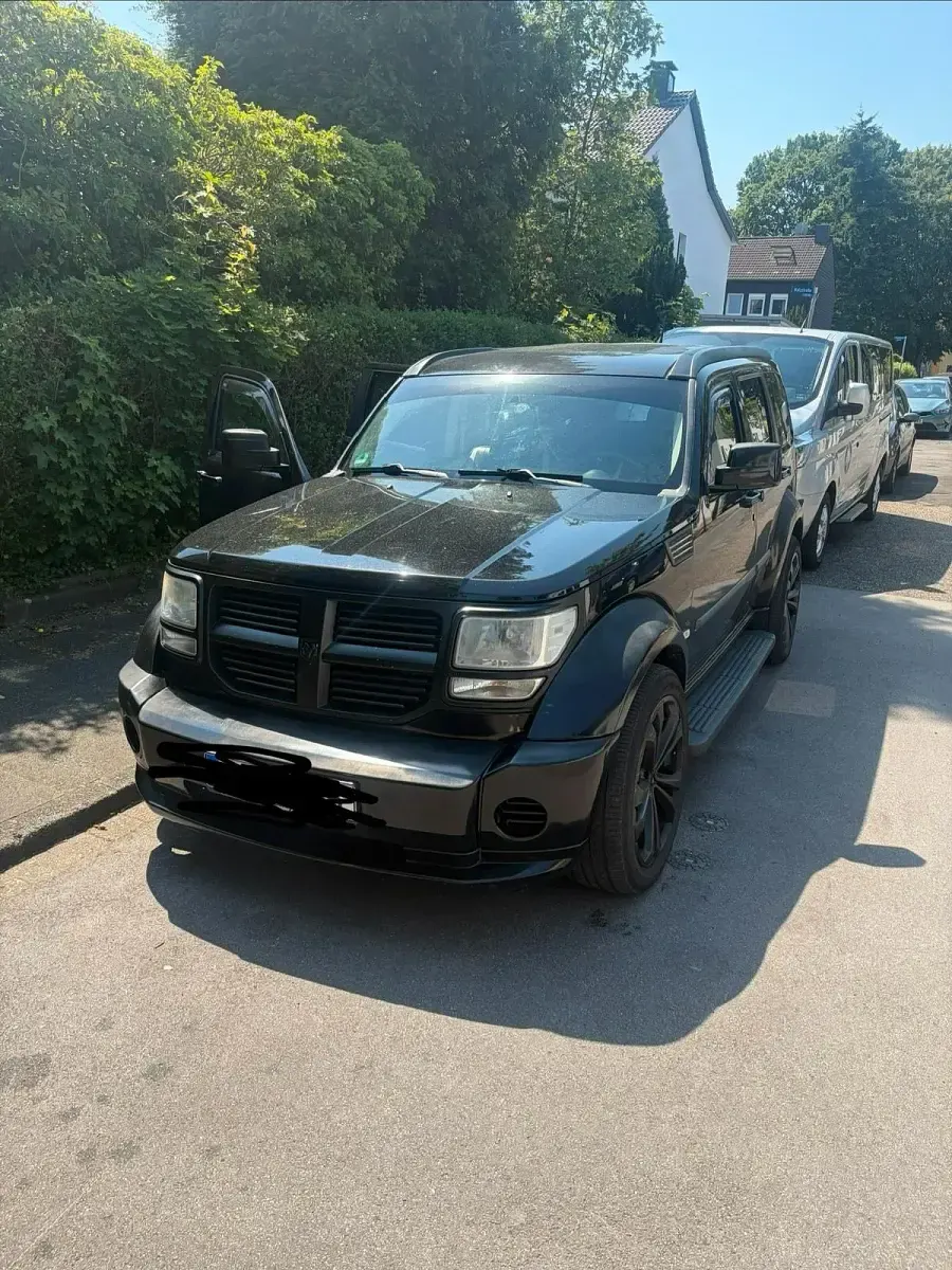Gebraucht Dodge Nitro 177 PS (130 kW) 2007 Schwarz SUV