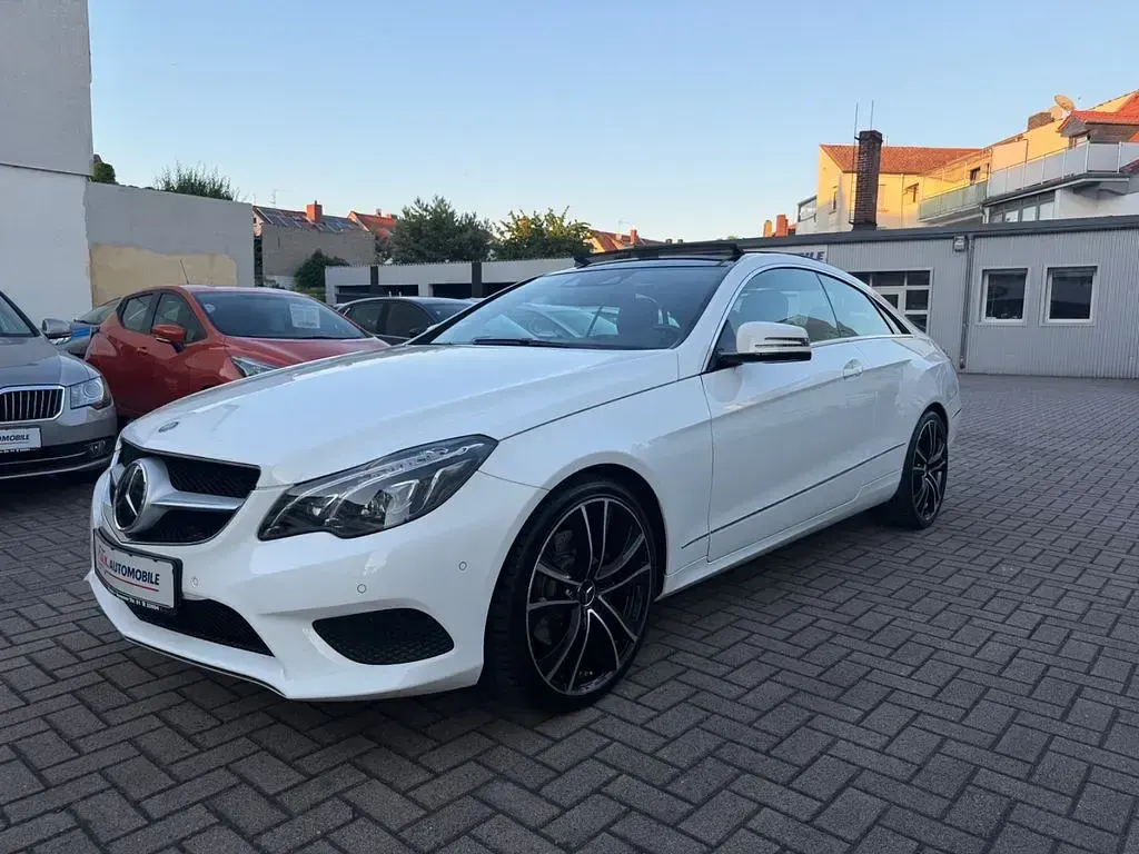Gebraucht Mercedes E200 184 PS (135 kW) 2014 Weiß Coupé