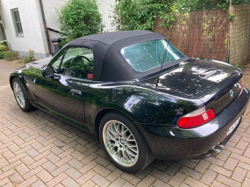 Schwarz Gebraucht 2002 BMW Z3 Cabrio | 24.900 € (Teuer) - Bild 1/4