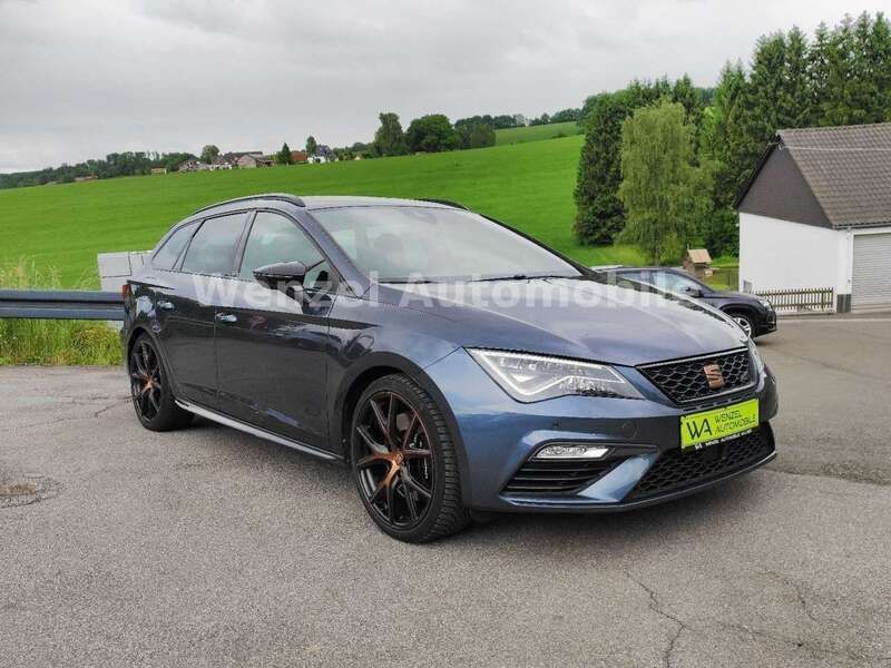 Grau Gebraucht 2020 Cupra Leon Kombi | 23.495 € (Guter Preis) - Bild 1/4