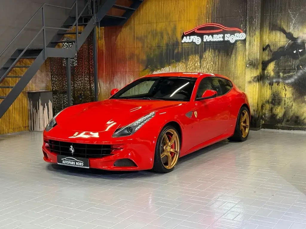 Gebraucht Ferrari FF 659 PS (484 kW) 2013 Rot Kombi