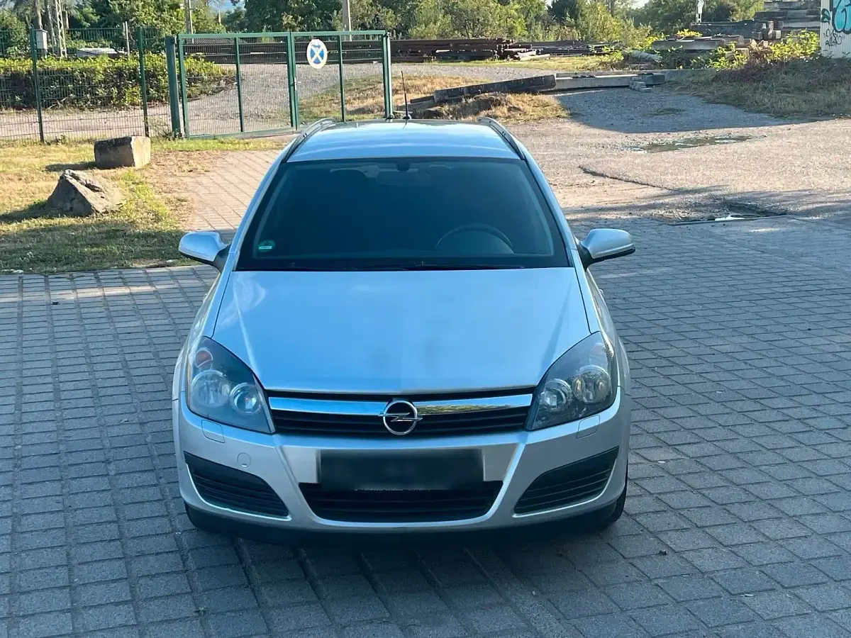 Gebraucht Opel Astra 105 PS (77 kW) 2006 Silber Kombi
